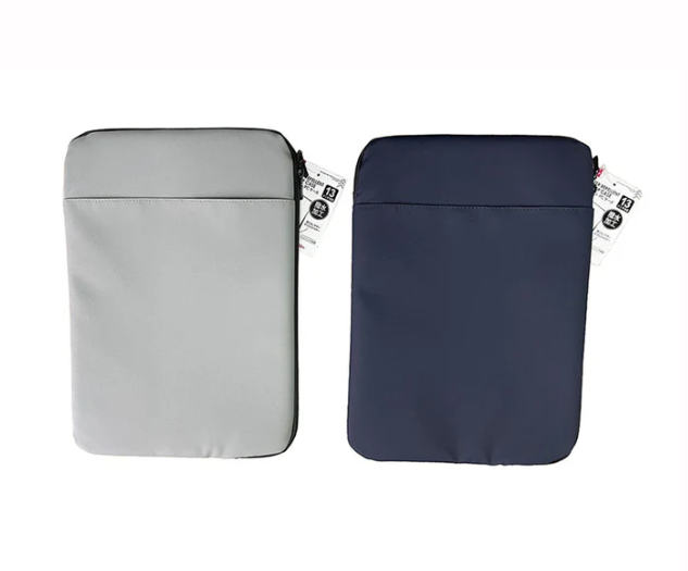 撥水タブレットケース（１３インチ）