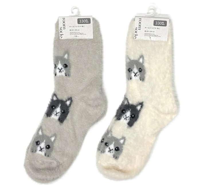 キャンドゥもこもこルームソックス猫